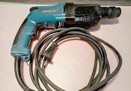 Перфоратор Makita HR2450