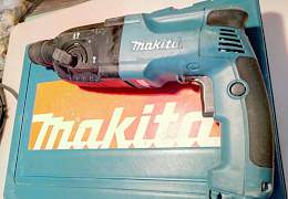 Перфоратор Makita HR2450