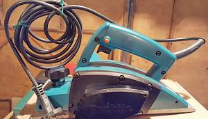 Рубанок Makita 1902 новый